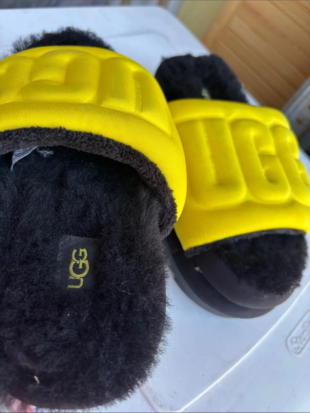 UGG Kids Black and Yellow Fluff Slide Sandals